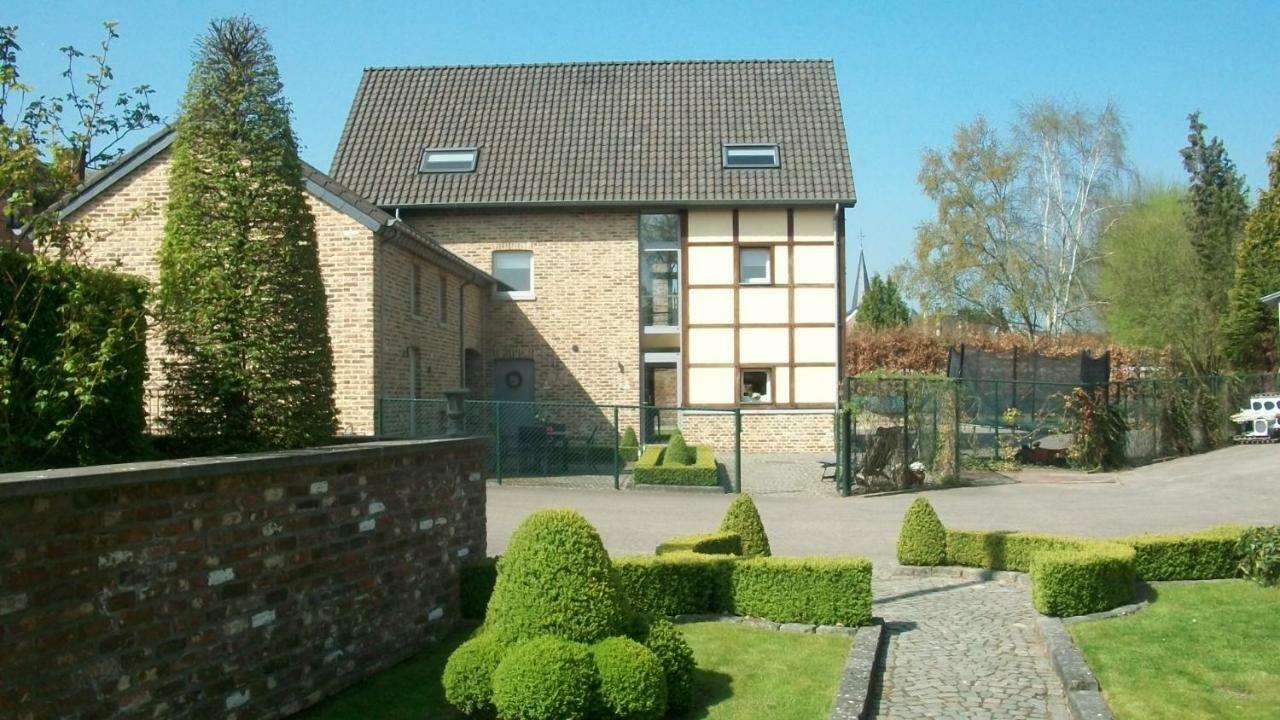 Vila 'Tmaelhof Voeren Exteriér fotografie