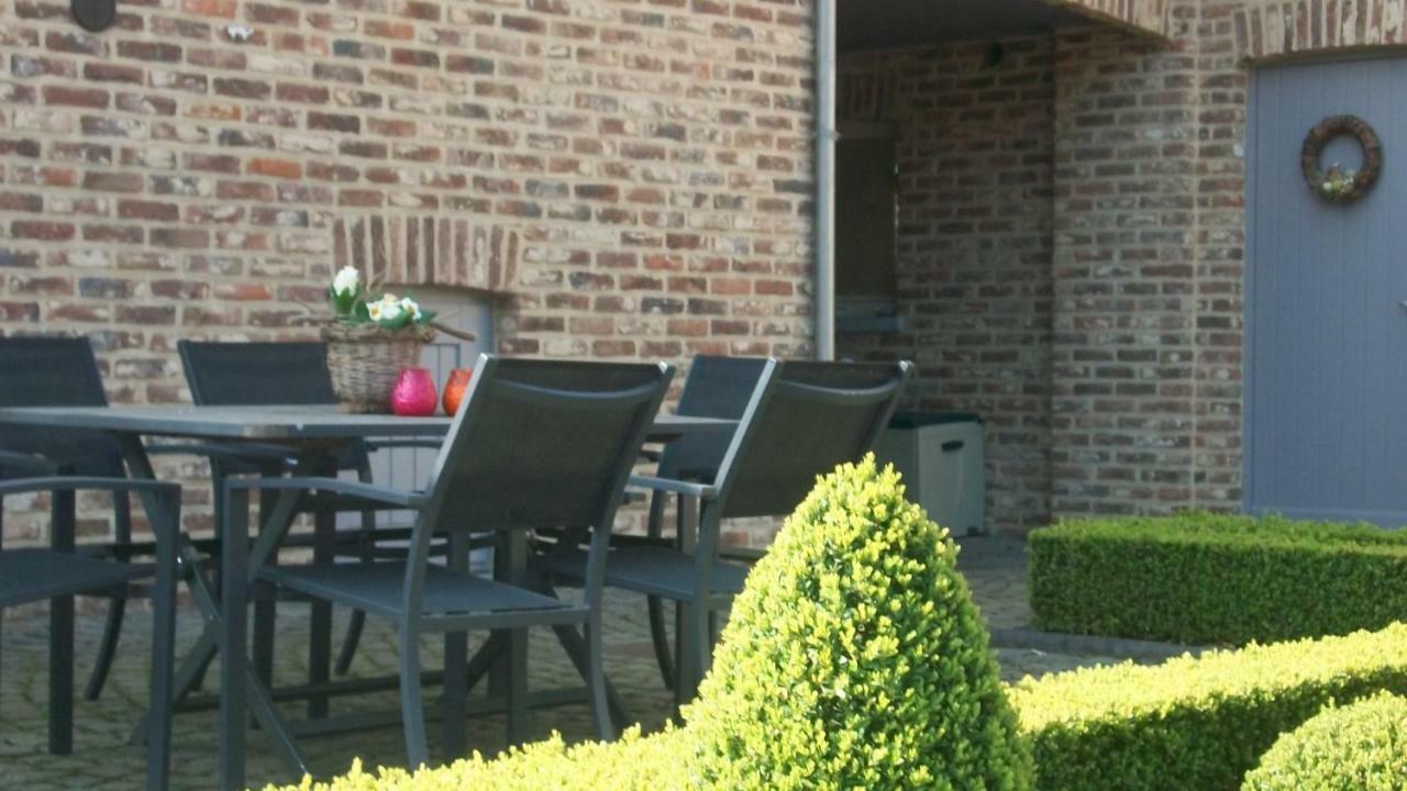 Vila 'Tmaelhof Voeren Exteriér fotografie